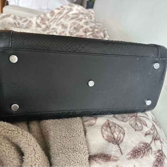 YSL Python Print Sac de Jour - Picture 14 of 14